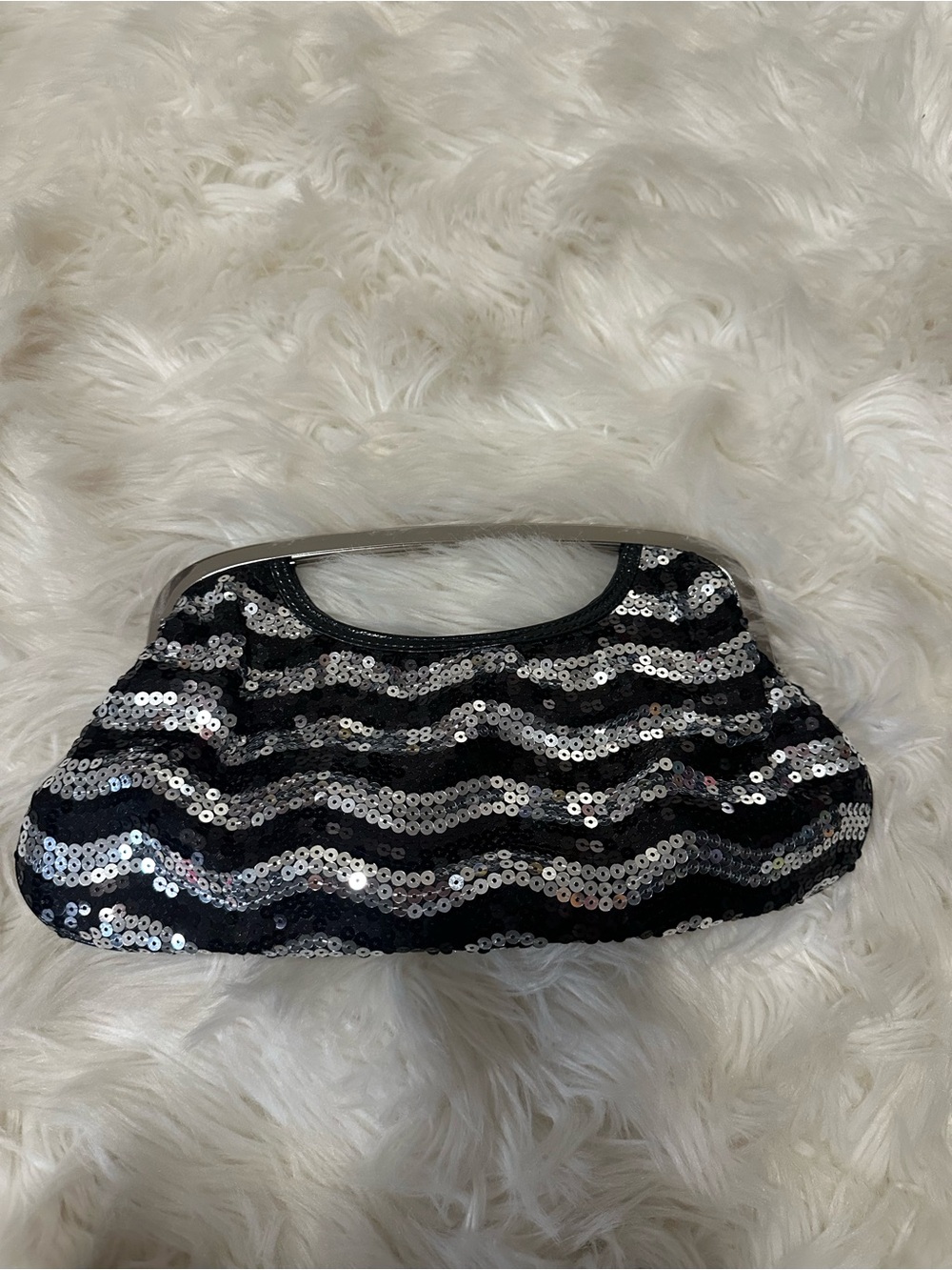 Vintage Y2K Express Black and Silver Sequin Wave Clutch
